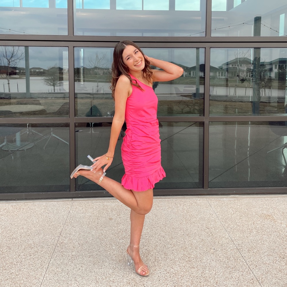 Meet your Posher, Leah